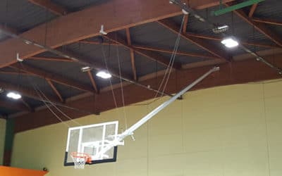 But de basket motorisé avec système de relevage