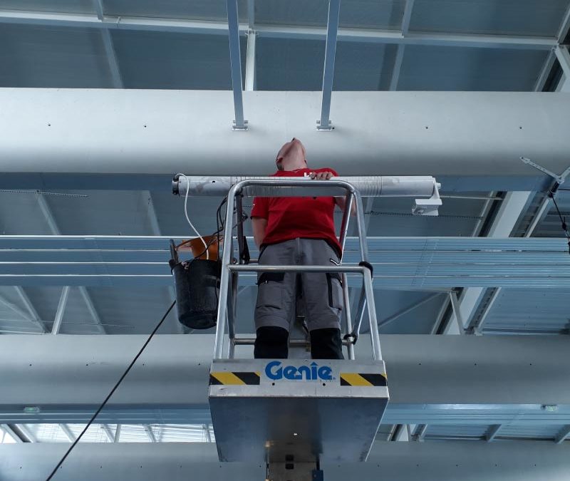 Remplacement de moteurs et du câblage / Basket relevable en charpente motorisé